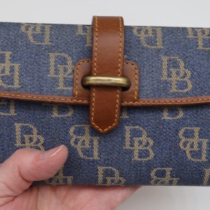 Vtg Dooney & Bourke Navy Blue Denim and Leather Billfold
