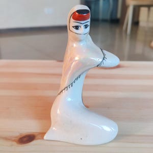 Porcelain figurine USSR 1960-70s "Eastern Woman" (Yerevan Porcelain Factory)