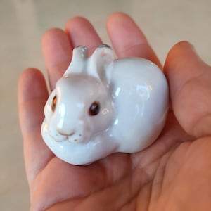 Vintage Collectible Porcelain Figurine USSR 1980s &quot;Little Bunny&quot; (Lomonosov Porcelain Factory (LFZ))