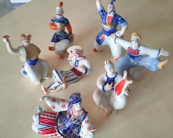 ヴィンテージ磁器製ロシア女性置物、手描き - Etsy 日本