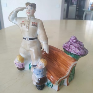USSR Porcelain Figurine &quot;In a Desired Captivity (Honor Guard (Victory Day))&quot; by V. Tregubova, Korosten Factory,1975