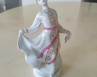 Porzellanfigur UDSSR 1960er Jahre „Mädchen mit Schal (Tänzerin)“. Baranovsky Porzellanfabrik (Baranovka)