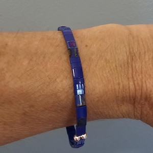 Tila (tile) bead stretch bracelet, Japanese Miyuki glass beads, royal blue with design