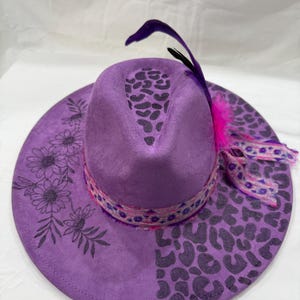 Grape Wide Brim Hat: Leopard Print Design And Flowers Burned On Brim Purple/Pink Hat Band With Feathers