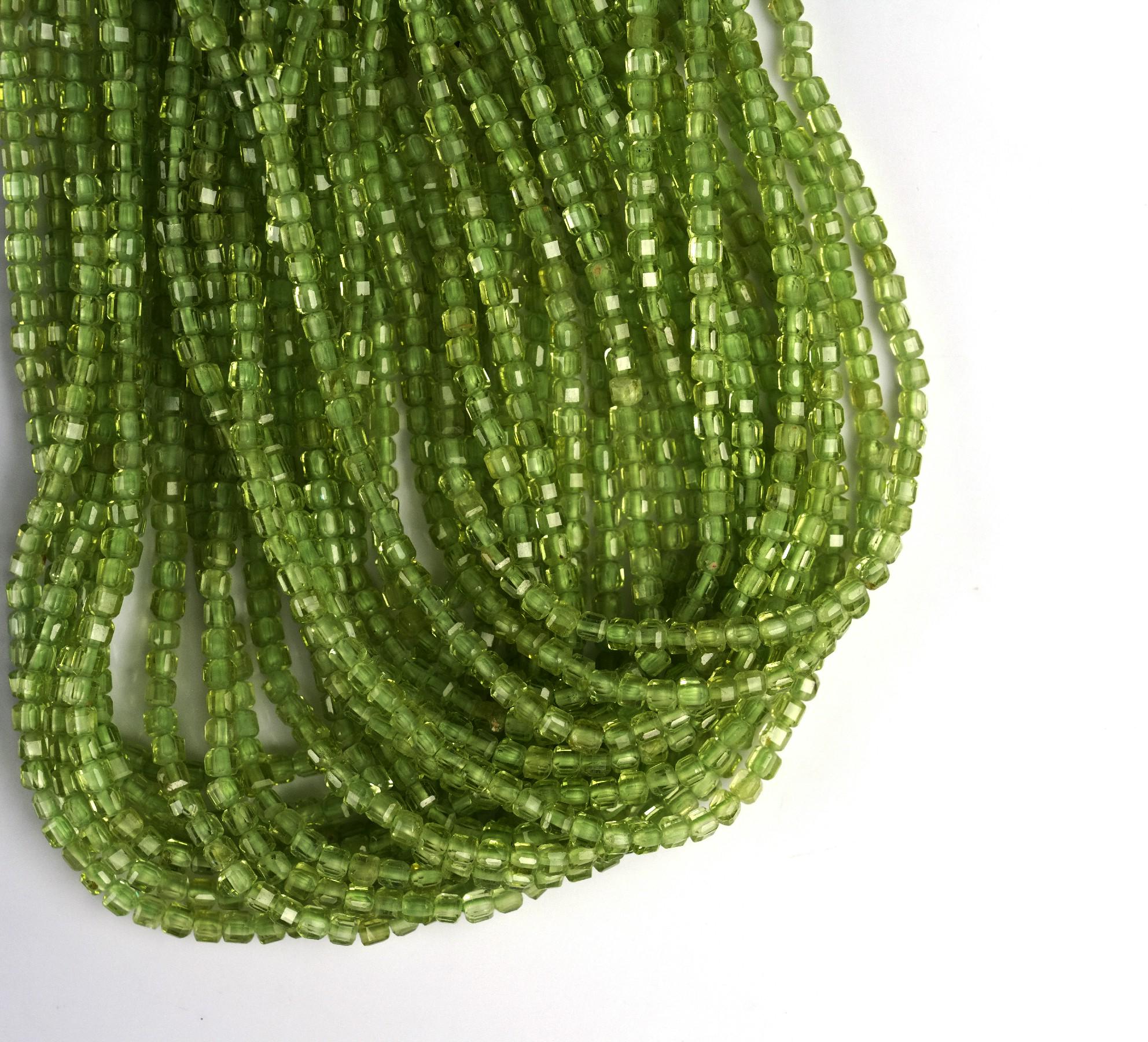 本物のペリドット宝石マイクロファセットキューブ/ボックスカット