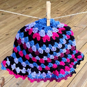 Handmade Granny Stitch Crochet Bucket Hat: Retro Boho Sun Hat
