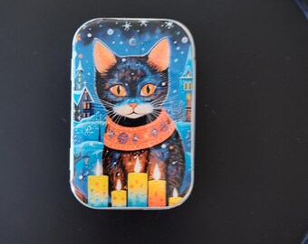 Christmas Kitten Notions Tin: Handmade Resin-Coated Pill Box