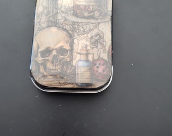 Skull Notions Tin, Gothic, Halloween,  Sewing, Knitting, Pill Box, Gift Card Tin, Mint Tin, Resin