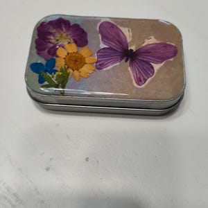Caja de artículos de costura, mariposa, flores prensadas, caja de artículos de costura, caja de almacenamiento, caja de tesoros, caja de tesoros