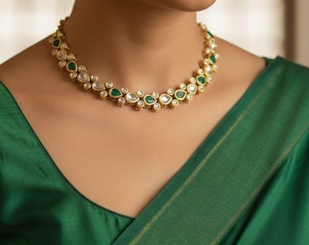 Groene Kundan-kettingset, goudkleurige Indiase bruidssieraden, traditionele stenen ketting