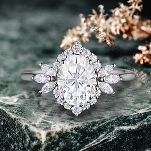 Vintage Oval Moissanite Engagement Ring Unique Solid Gold Moissanite Wedding Ring Cluster Promise Wedding Halo Ring Anniversary Gift Ring