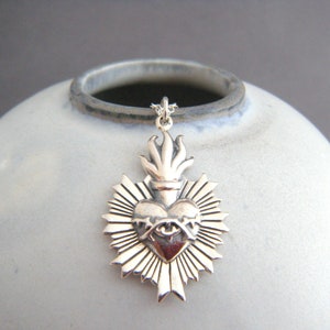 Sacred Heart Jewelry - Flaming Heart Collection | The Italian Jewelry Company