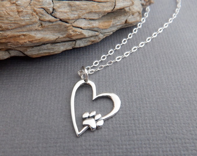 Cute Pet Paw Print Brooch Pin - Heart-Shaped Alloy Animal Pin For Women (3 Colors) - View #4