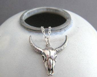 sterling silver longhorn cow skull necklace small bull antlers animal long horn pendant western big horn coastal cowgirl rodeo rustic 7/8"