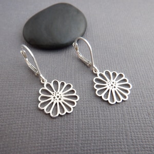 small sterling silver daisy flower earrings petite tiny floral dangle everyday jewelry boho bohemian nature leverback gardener gift 1/2"