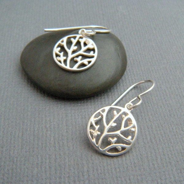 silver twig branch earrings. small sterling silver circle dangles. leaf leaves tree. nature filigree drop simple delicate jewelry 1/2"