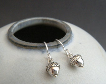 tiny silver acorn earrings. small sterling silver dangle woodland strength simple everyday drop leverback nature botanical gardener gift 1/4