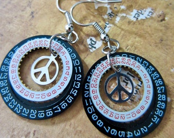Peace sign - Watch parts earrings - Hippie - Boho - Womans earrings - For her