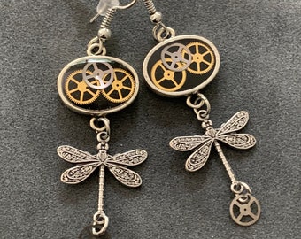 Dangle earrings set with Silver dragonfly’s - Steampunk Earrings - gift for her - Birthday gift - unique - one of a kind - with gears boho