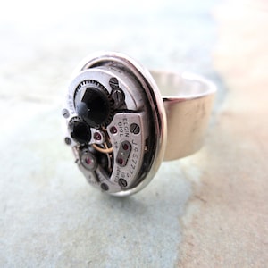 Steampunk Ring - Onyx Ring  - Unisex - Watch Movement Ring - Antique Silver - Adjustable Victorian Ring