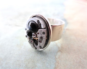 Steampunk Ring - Onyx Ring  - Unisex - Watch Movement Ring - Antique Silver - Adjustable Victorian Ring