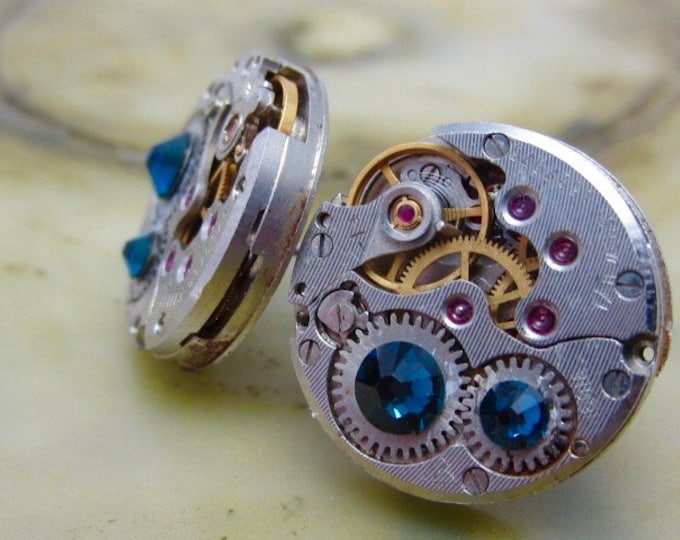 Steampunk Stud Earrings with Mechanical Watch Movement, Steampunk Earrings , Steampunk jewelry