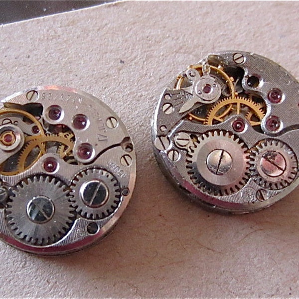 Steampunk Stud Earrings with Mechanical Watch Movement, Steampunk Earrings , Steampunk jewelry