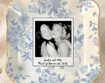 Custom Photo Maid of Honor Ring Dish Toile de Jouy: Custom Jewelry Dish for Sister Matron of Honor