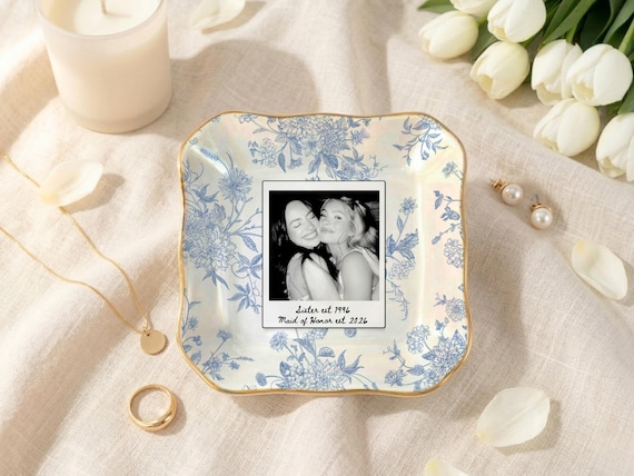 Custom Photo Maid of Honor Ring Dish Toile de Jouy: Custom Jewelry Dish for Sister Matron of Honor