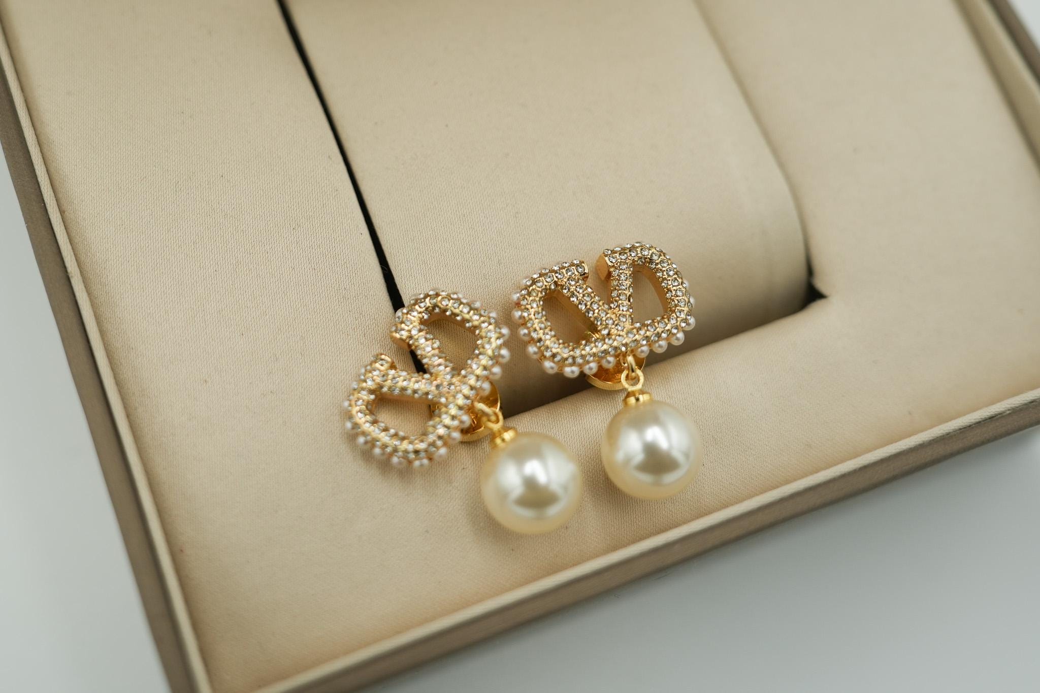Dior Tribales - Luxury Pearl Earrings | DIOR