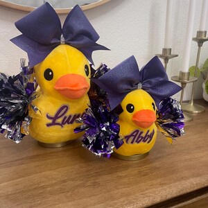 Cheerleading Lucky Ducks | Anpassade cheerleading-presenter | Lycka till-present till cheerleader | Idé för lagavslöjande | Present till cheerleading-tävling | Personlig bild 16