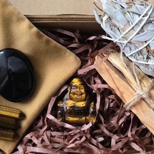 Box Protection Énergétique & Purification – Pierres de Protection, Obsidienne, Œil de Tigre, Sauge Blanche, Palo Santo