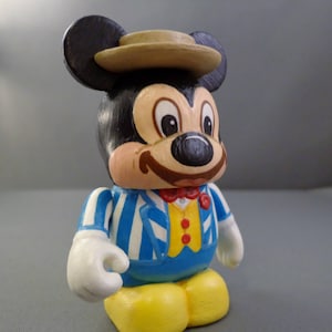 Main Street - Magic Kingdom - Vinylmation - Custom - Disney World - Disneyland - Disney Inspired - 3&quot; Vinylmation - Custom Vinylmation