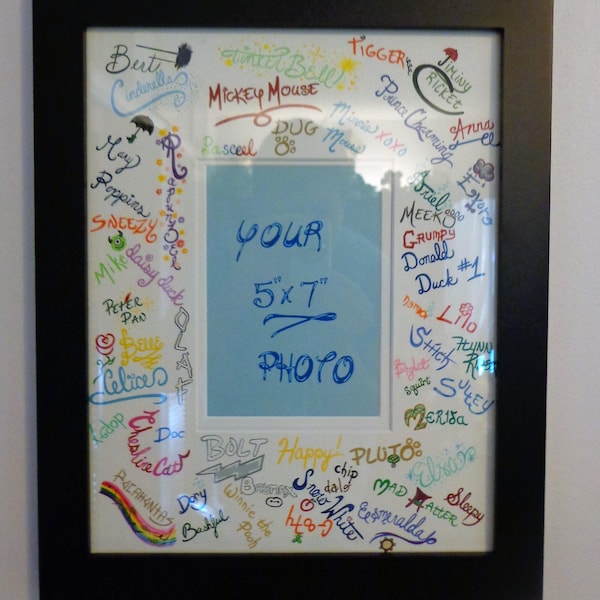 Disney Photo Mat - Mat Board - Disney Characters - Disney Autograph - Disney Autographs - Disney Vacation - Disney Photo Frame - You Choose