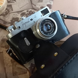 Vintage Zorki 4 35mm Film Camera: Industar 50 Lens, Collectible Retro Rangefinder