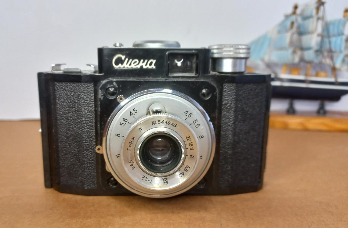 Vintage Smena Film Camera | Working Soviet 35mm Camera with Original Case, 1960s, Vintage Camera, foto 2 di 5