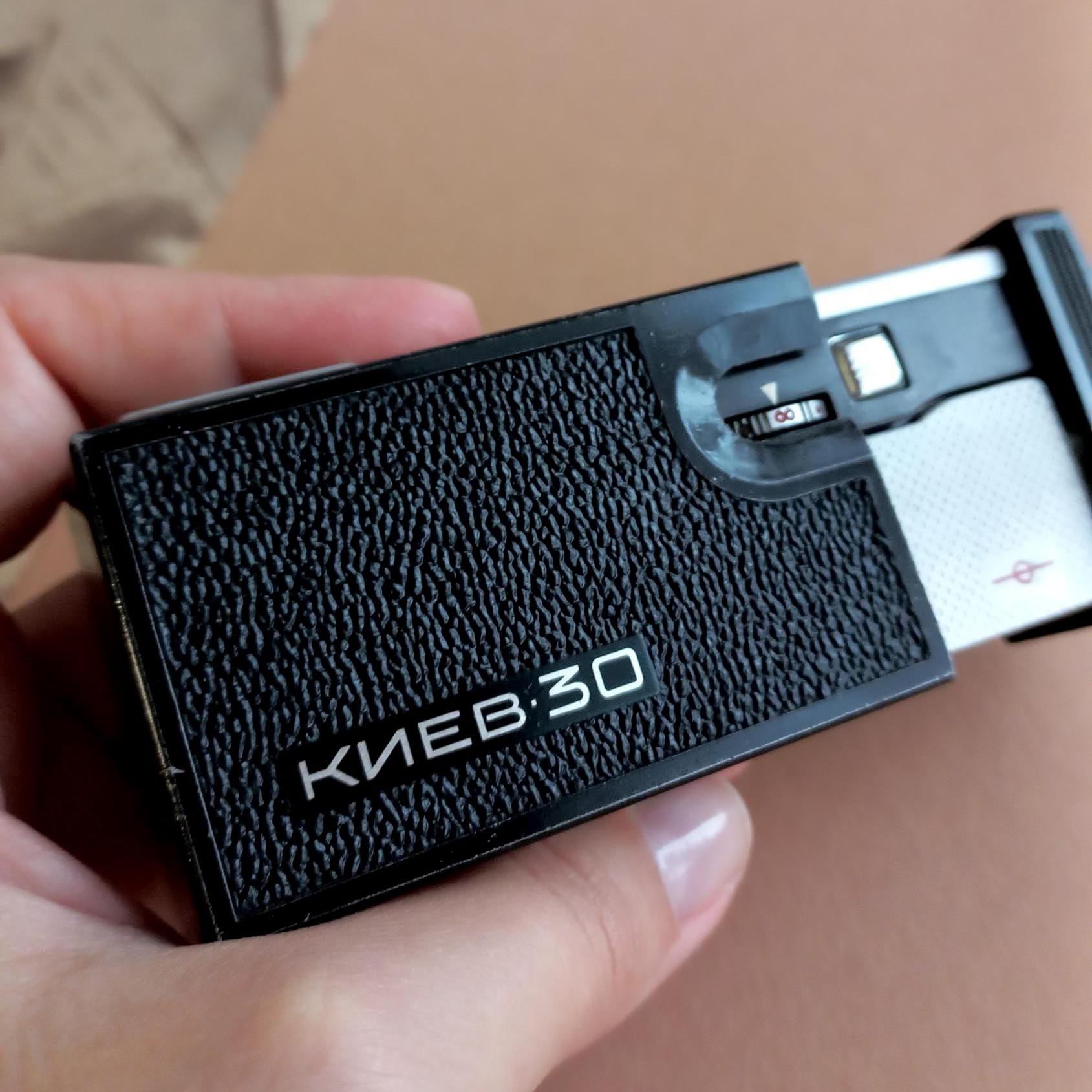 希少 キエフ30 フィルムカメラ キエフ30サブミニチュア16mmフィルムカメラ超コンパクトソ連