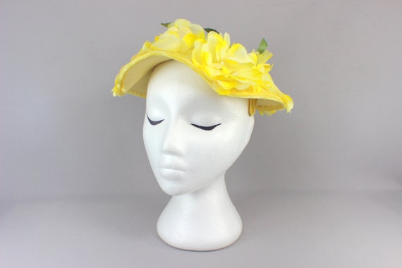 1950's Yellow Flower Hat / Vintage Garden Party Ha