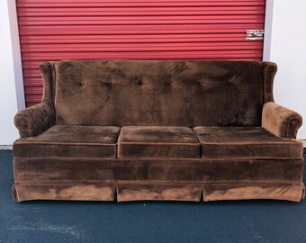 vintage velvet couch chesterfield vintage brown crushed velvet sofa by jamison sofa etsy vintage velvet couch chesterfield vintage brown crushed velvet sofa by jamison sofa etsy