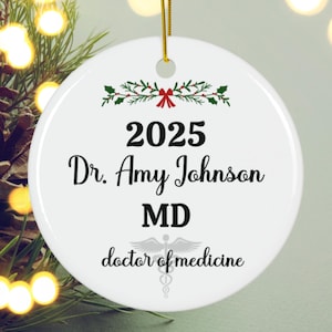 Ornamento in ceramica personalizzato per medico, regalo personalizzato per medico, ornamento per laurea, regalo di laurea in medicina, cerimonia del camice bianco, laurea in medicina