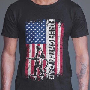 Firefighter Dad American Flag Shirt, Fireman Firefighter Father&#39;s Day Shirt for Men Dad Papa