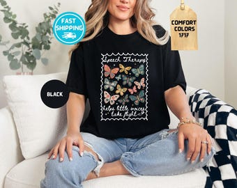 Camiseta Doodle Butterfly SLP: Camiseta con colores cómodos para terapia del habla