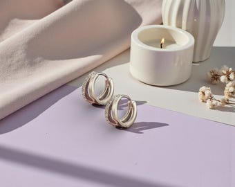 Pendientes de aro dobles de plata para mujer / Pendientes de aro con circonitas cúbicas / Joyería de plata para el día a día / Regalo para ella / Joyería de tendencia