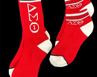 Delta Sigma Theta Socks