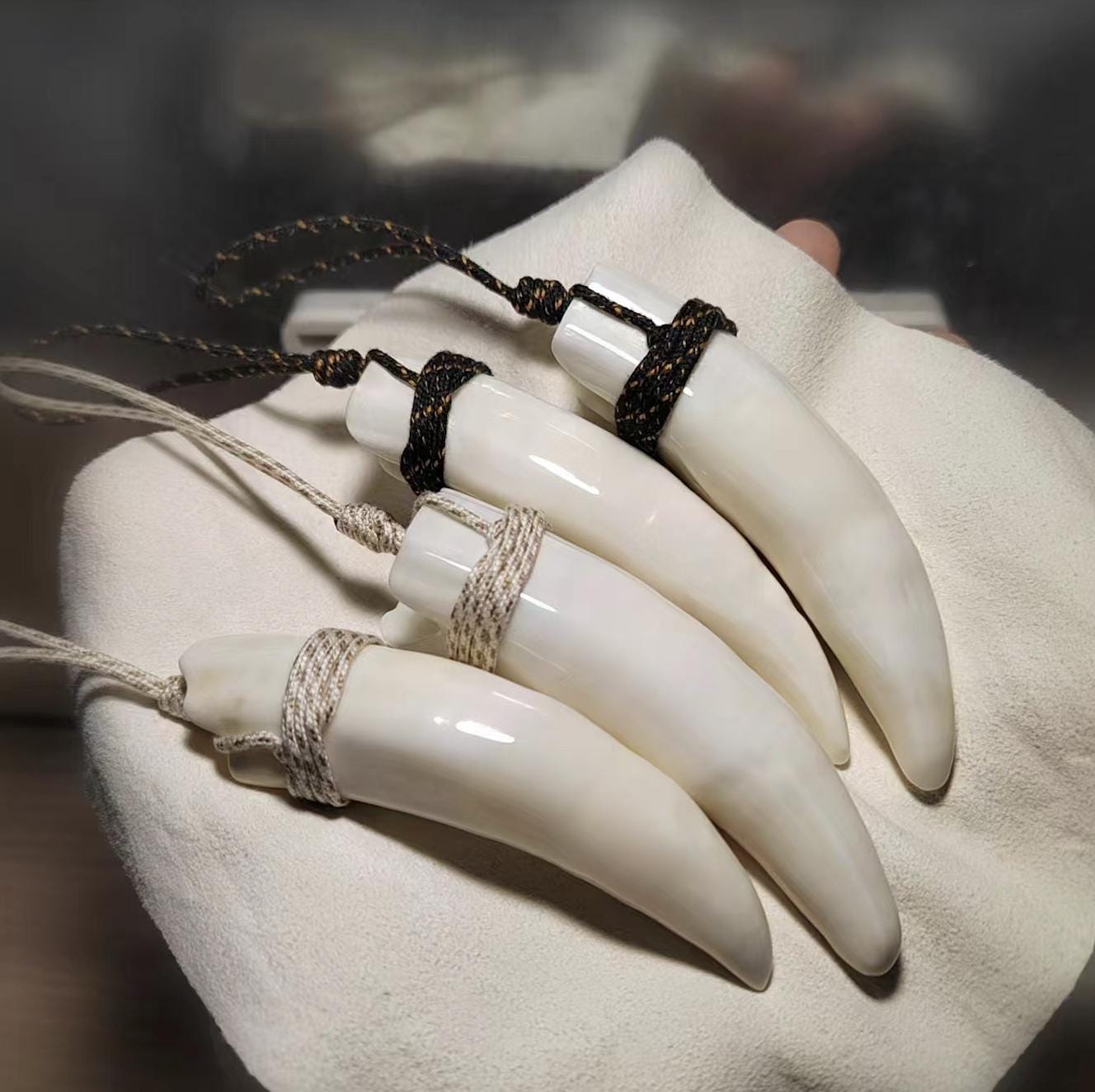 Orca Tooth Necklace - Etsy Denmark