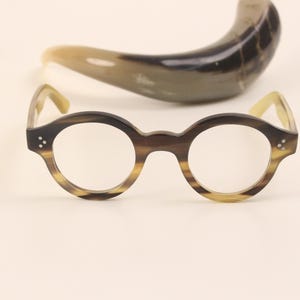 Lunettes en corne de buffle naturelle faites à la main | Montures de lunettes en corne de buffle naturelle | Montures de lunettes faites à la main | Conception unique et port confortable