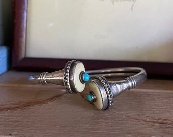 Vintage Southwestern Sterling Silver Turquoise Bypass Bracelet