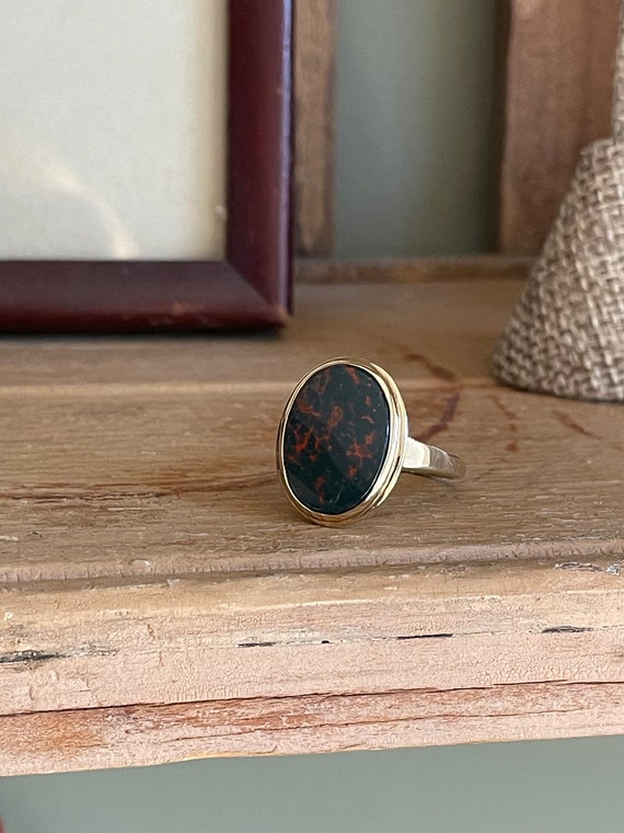 Antique 14K Yellow Gold Oval Blood Stone Ring