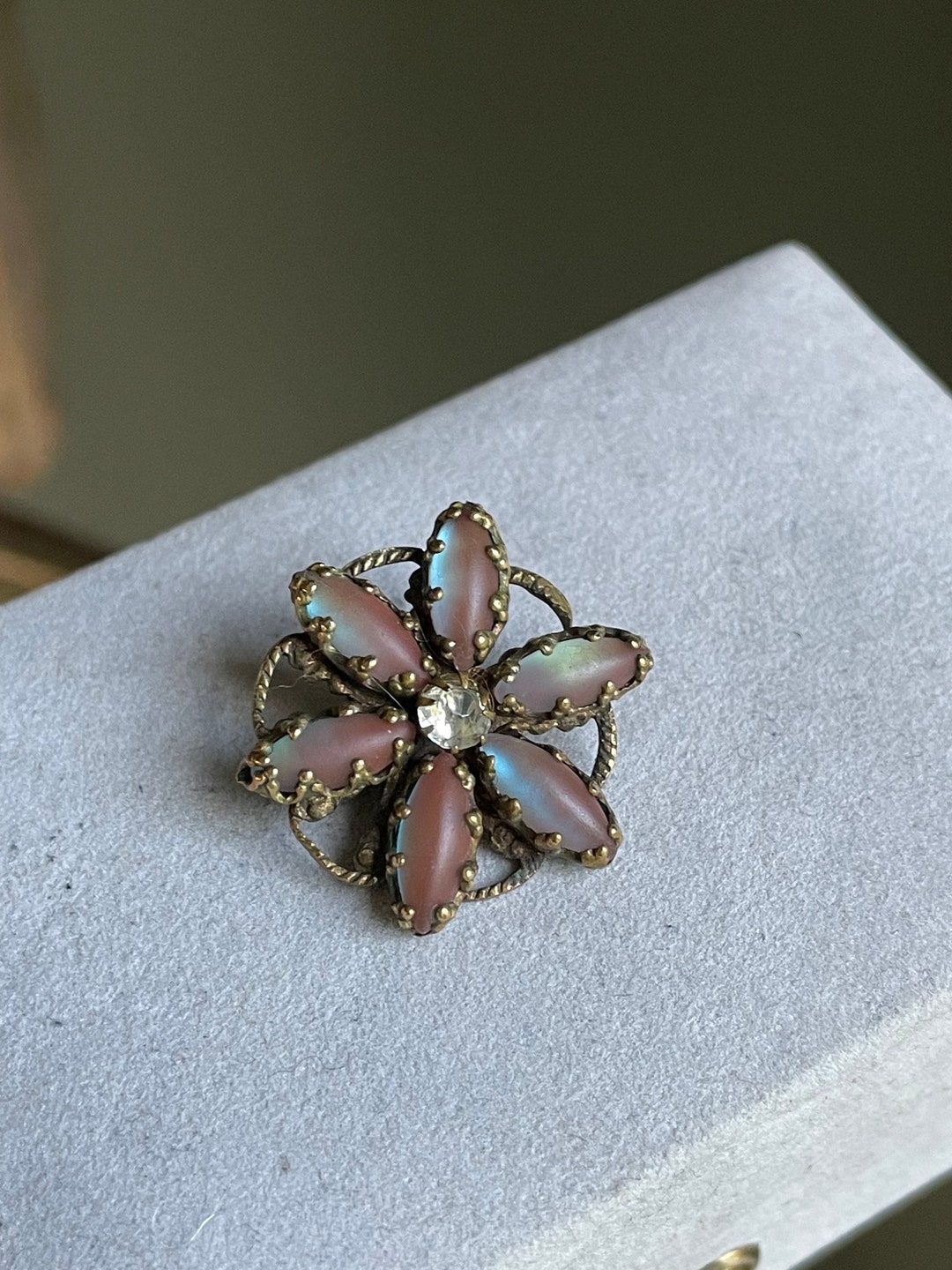 アクセサリー Antique Saphiret glass flower brooch il_1080xN.5229012788_c7f1.jpg