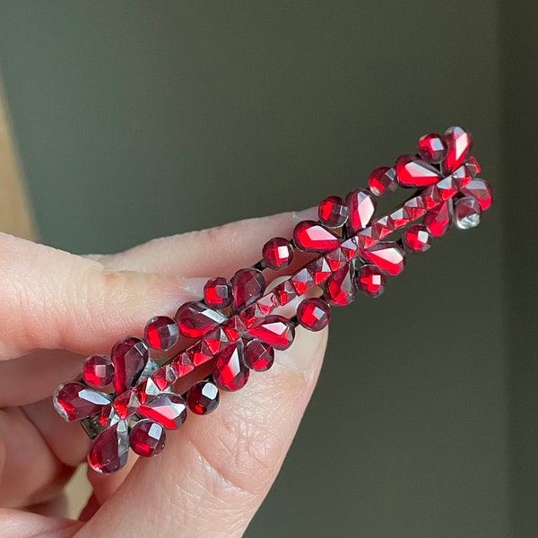 Antique Red Vauxhall Glass Bar Brooch